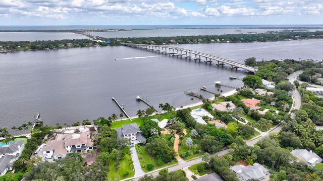 2929 SE Ocean Boulevard 117-7, Stuart, FL 34996