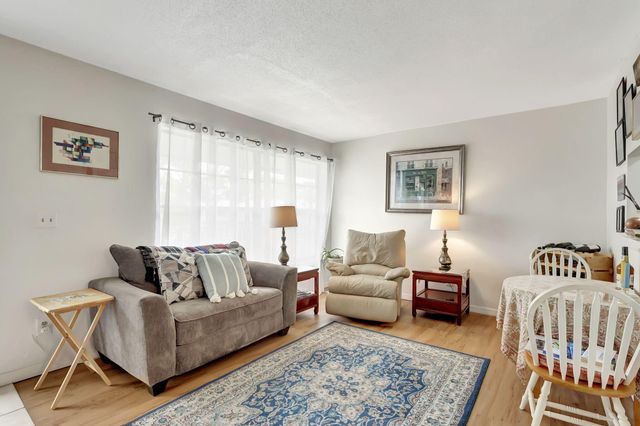 2929 SE Ocean Boulevard 117-7, Stuart, FL 34996