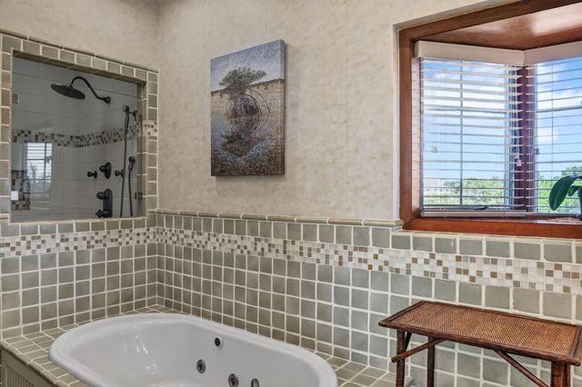 W 258 Seaview Circle, Duck Key, FL 33050