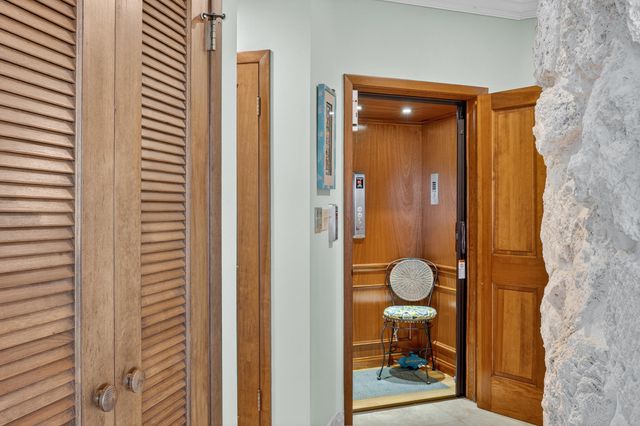 W 258 Seaview Circle, Duck Key, FL 33050