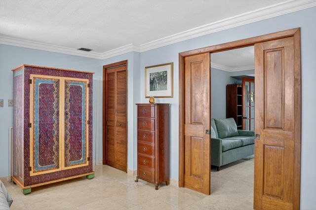 W 258 Seaview Circle, Duck Key, FL 33050