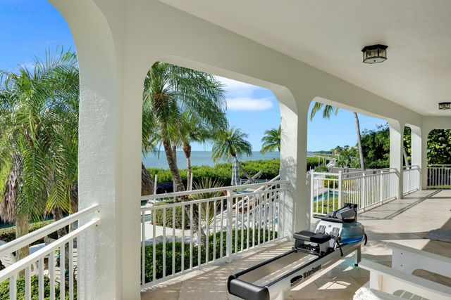 W 258 Seaview Circle, Duck Key, FL 33050