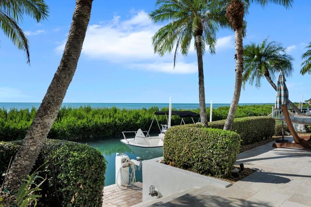 W 258 Seaview Circle, Duck Key, FL 33050