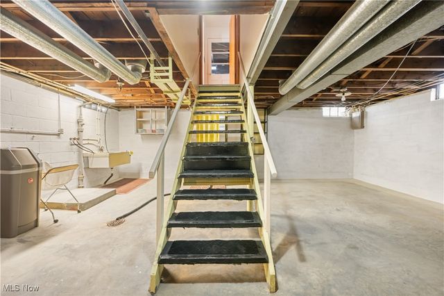 1600 49th Street NW, Canton, OH 44709