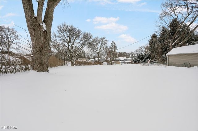 1600 49th Street NW, Canton, OH 44709