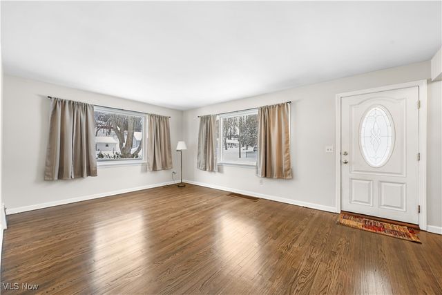 1600 49th Street NW, Canton, OH 44709