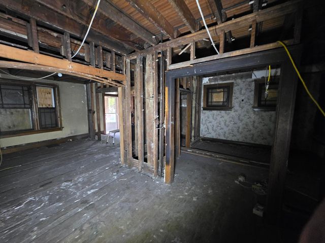 675 Oakwood Avenue, Columbus, OH 43205