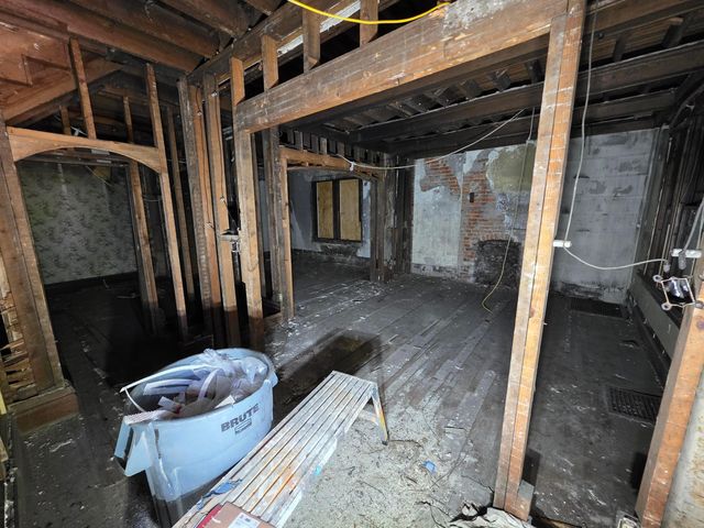 675 Oakwood Avenue, Columbus, OH 43205