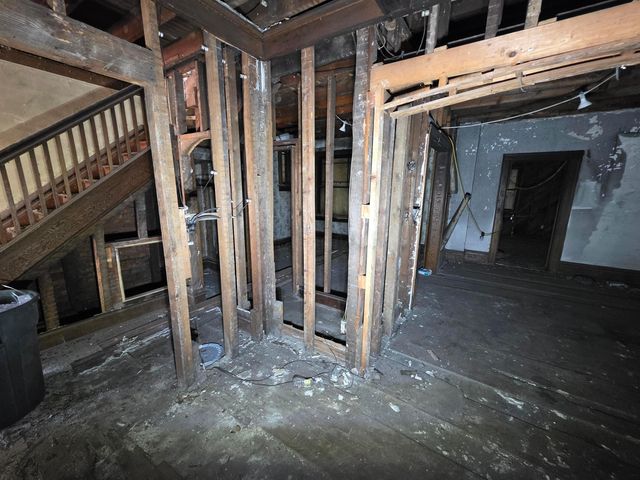675 Oakwood Avenue, Columbus, OH 43205