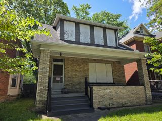 675 Oakwood Avenue, Columbus, OH 43205