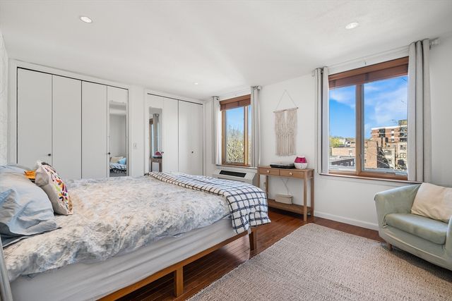 216 St Paul 502, Brookline, MA 02446