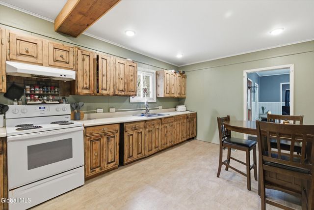 19 Kenworthy Avenue, Glens Falls, NY 12801