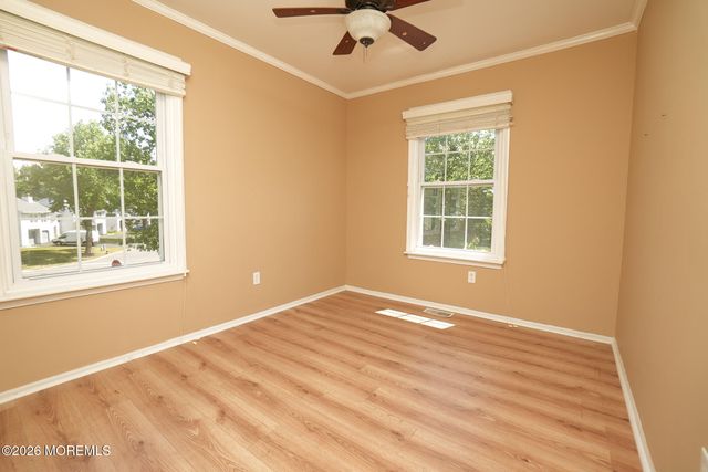 44 Alameda Court, Eatontown, NJ 07724