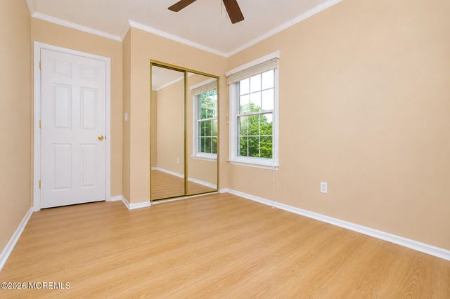 44 Alameda Court, Eatontown, NJ 07724