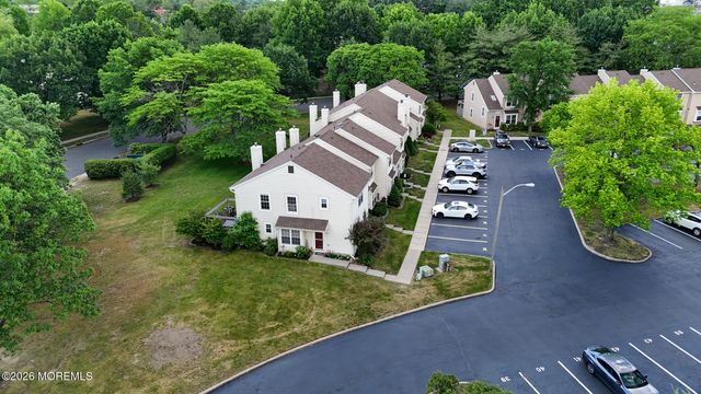 44 Alameda Court, Eatontown, NJ 07724