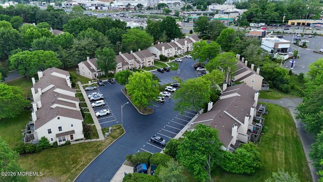 44 Alameda Court, Eatontown, NJ 07724