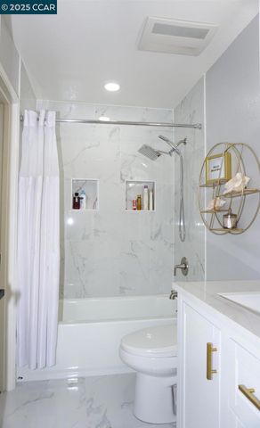 17106 Creekside Cir, Morgan Hill, CA 95037