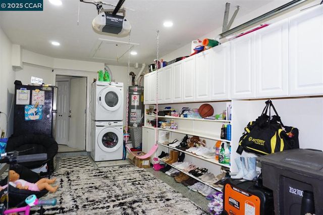 17106 Creekside Cir, Morgan Hill, CA 95037