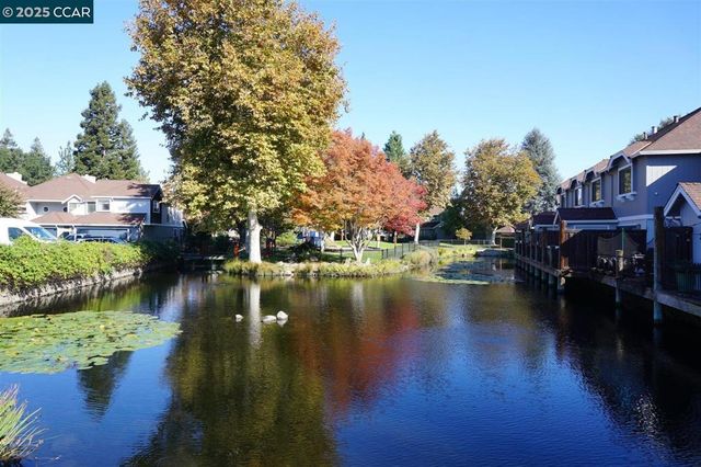 17106 Creekside Cir, Morgan Hill, CA 95037