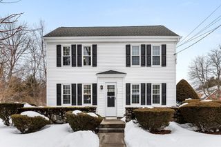 353 Concord Ave 353, Lexington, MA 02421