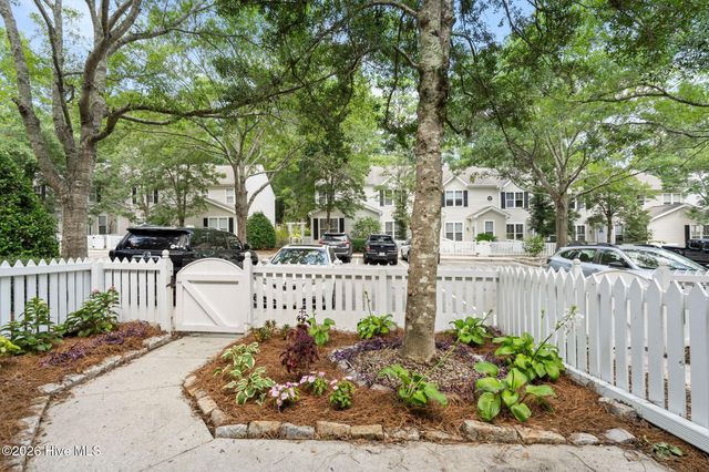 5813 Wrightsville Avenue Apt 147, Wilmington, NC 28403