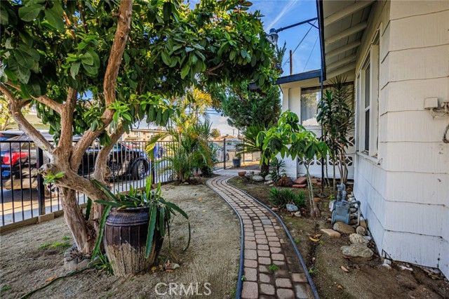 620 W D, Ontario, CA 91762