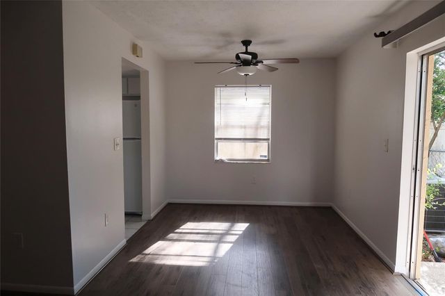 10410 N CONNECHUSETT ROAD, Tampa, FL 33617