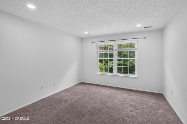 92 Des Moines Court, Tinton Falls, NJ 07712