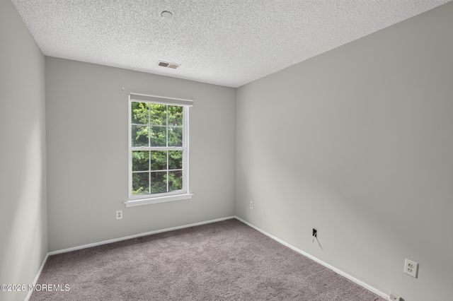 92 Des Moines Court, Tinton Falls, NJ 07712