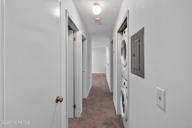 92 Des Moines Court, Tinton Falls, NJ 07712
