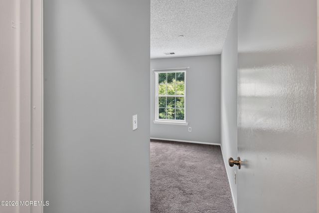 92 Des Moines Court, Tinton Falls, NJ 07712