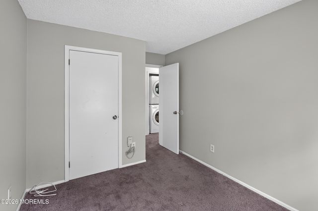 92 Des Moines Court, Tinton Falls, NJ 07712