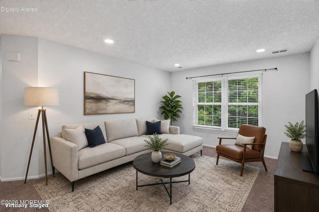 92 Des Moines Court, Tinton Falls, NJ 07712
