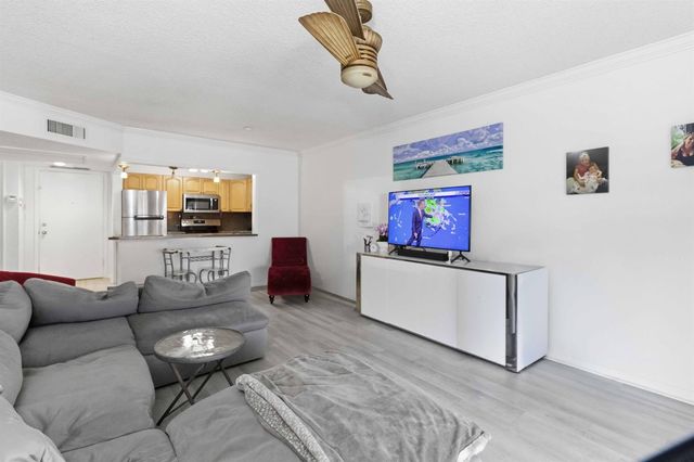 259 S Cypress Road 506, Pompano Beach, FL 33060