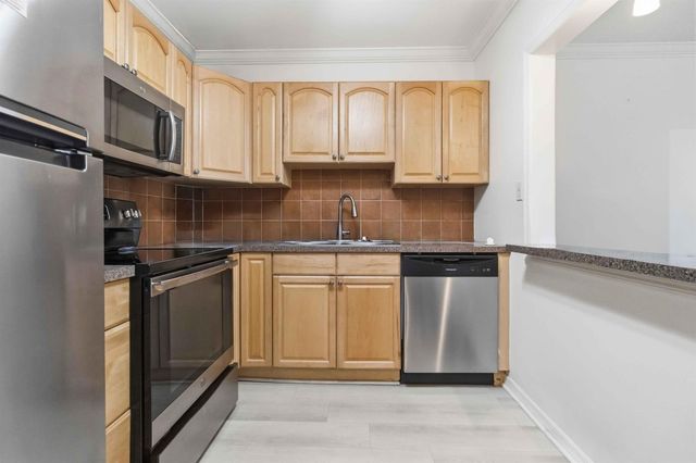 259 S Cypress Road 506, Pompano Beach, FL 33060