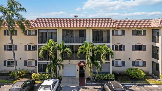 259 S Cypress Road 506, Pompano Beach, FL 33060