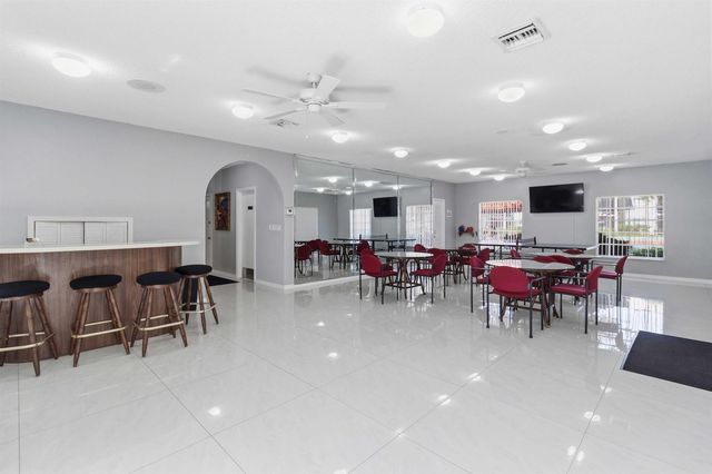259 S Cypress Road 506, Pompano Beach, FL 33060