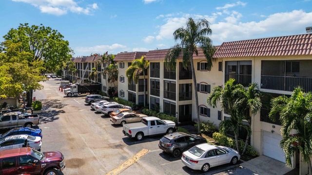 259 S Cypress Road 506, Pompano Beach, FL 33060