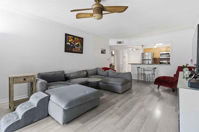 259 S Cypress Road 506, Pompano Beach, FL 33060
