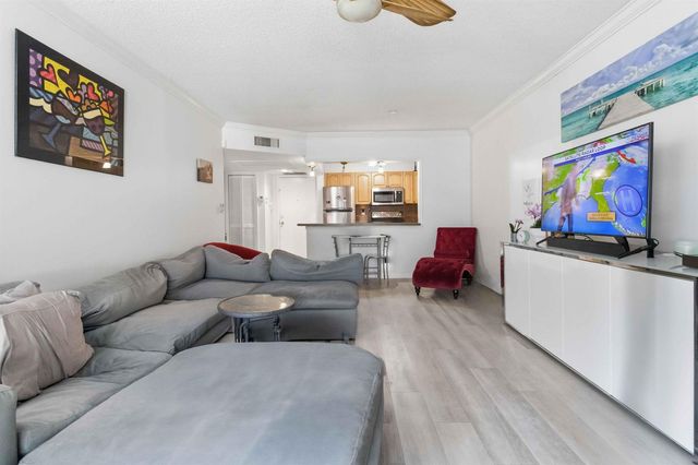 259 S Cypress Road 506, Pompano Beach, FL 33060