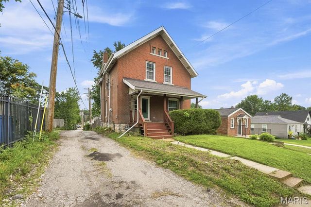 6941 Dale Avenue, St Louis, MO 63139