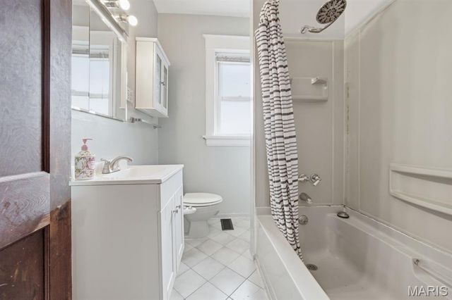 6941 Dale Avenue, St Louis, MO 63139
