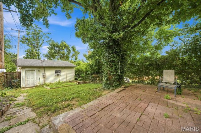 6941 Dale Avenue, St Louis, MO 63139