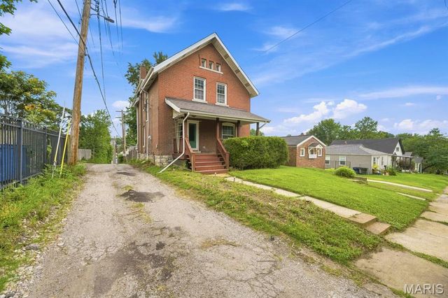6941 Dale Avenue, St Louis, MO 63139