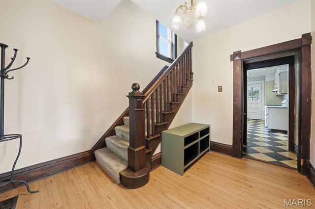 6941 Dale Avenue, St Louis, MO 63139