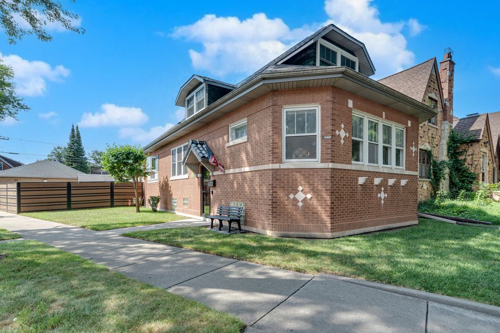 6100 N Mason Avenue, Chicago, IL 60646 — exterior