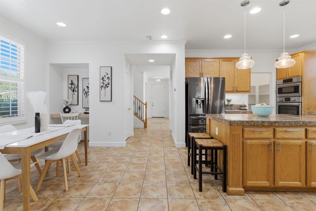 2944 Lyon Ct, Tracy, CA 95377