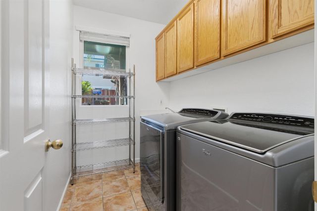 2944 Lyon Ct, Tracy, CA 95377