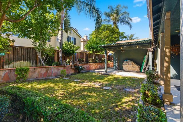 2944 Lyon Ct, Tracy, CA 95377