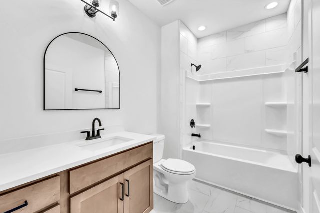 109 Apple Blossom Ct, Clarksville, TN 37042